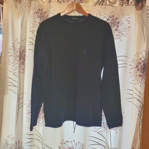 DKNY Sweater - Picture 2 of 9